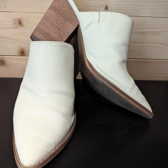 Abound Heels size 8M white upper 4" heel rubber soles multi use pointed toe - Picture 4 of 9